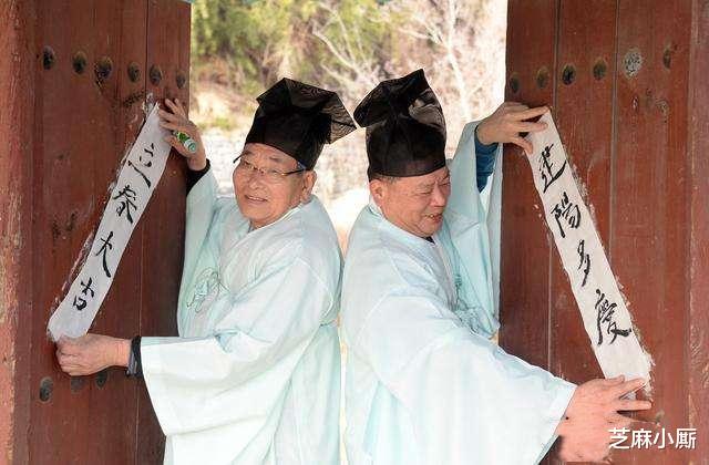 韩国■韩国废止汉字后，当地春联是用韩文写的？看到成品不少国人都笑了