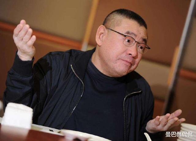 英国|又一富豪“跑了”,300亿分红不交一分税,关掉300家公司逃到英国