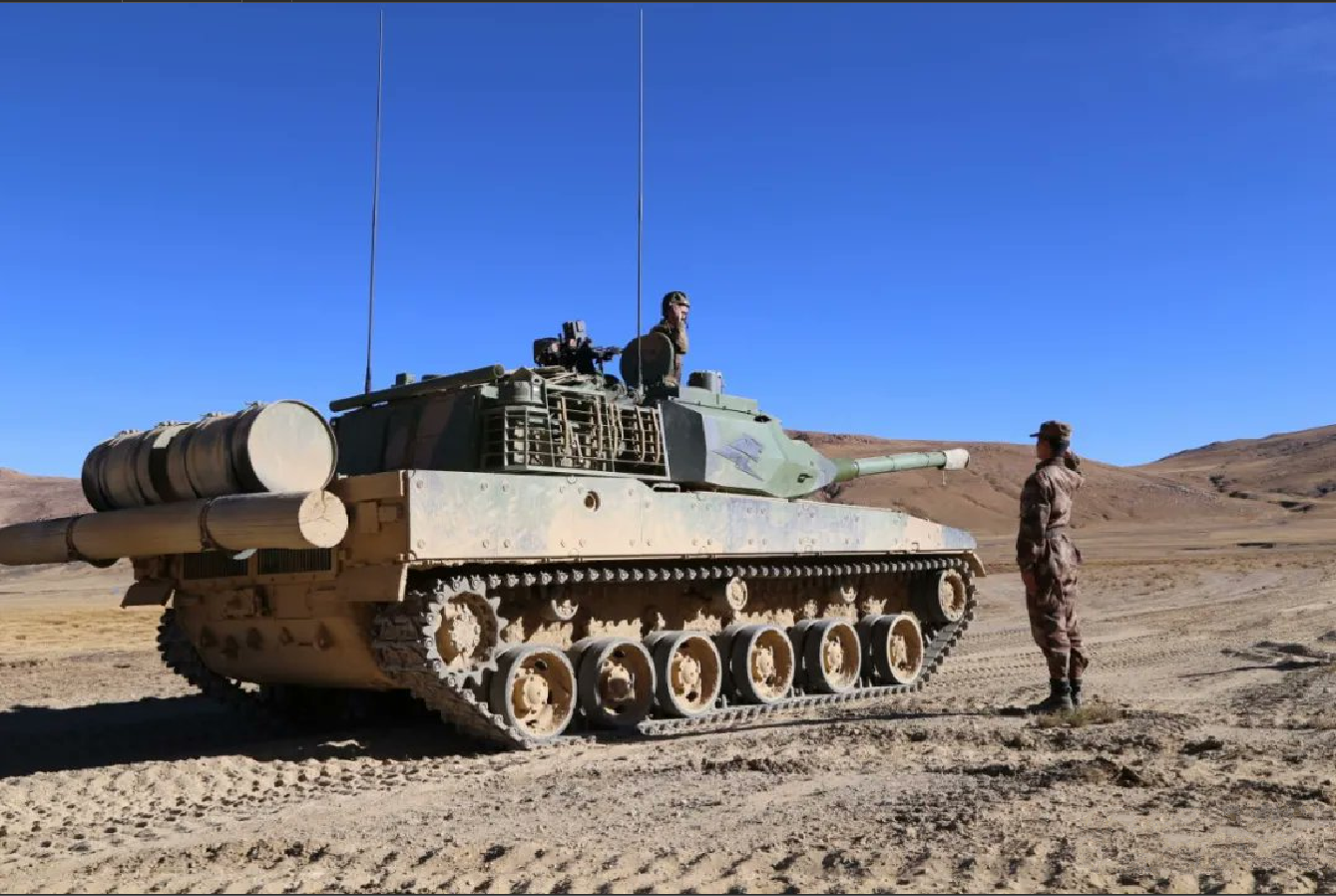 轻型坦克|15式新型坦克又亮相，印网友：看到中国这坦克，印军就识相撤退了