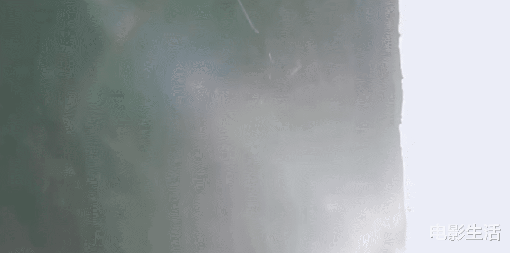 任嘉伦▲人红是非多！任嘉伦《暮白首》超高悬崖吊威亚，不用替身反被骂？