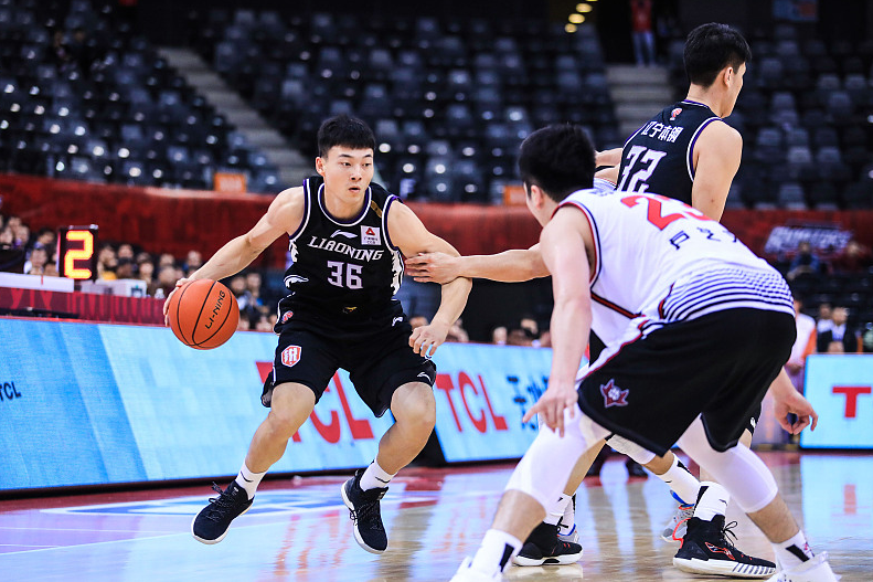 辽宁男篮■外援还未归队，辽篮就开启阵容调整，意图模仿上赛季的广东