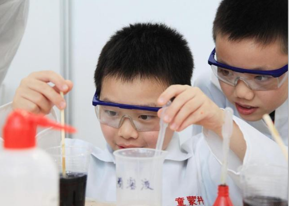 理综|全国1卷高考理综答案存争议，网友提出质疑，第9题有2个答案？