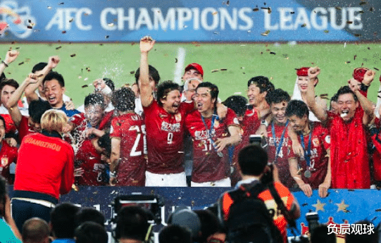 亚冠|三冠王有戏了！恒大再获“7外援”特权，归化球员齐上阵，再夺亚冠不是梦