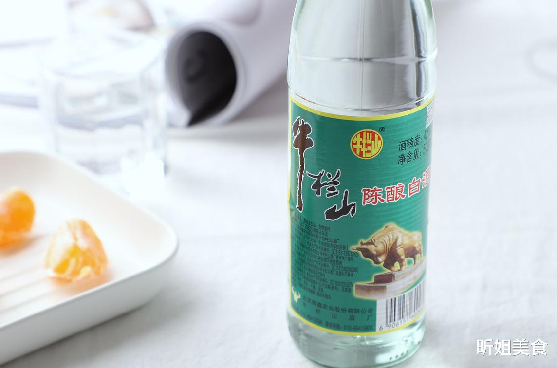 牛栏山|牛二明明是“酒精酒”，为什么还是那么受欢迎？原因其实很简单