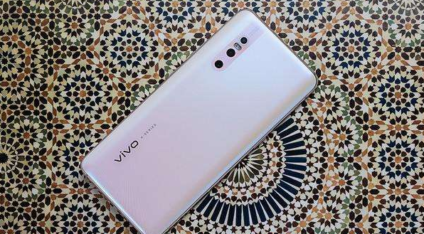 vivo x|vivo冲刺销量，高端手机跌成千元机，128GB+真全面屏设计