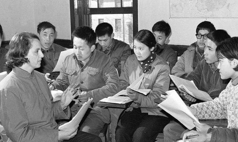 英语学习：假如英语真从必修课变成了选修课，都会发生啥变化？看看老师们怎么说的