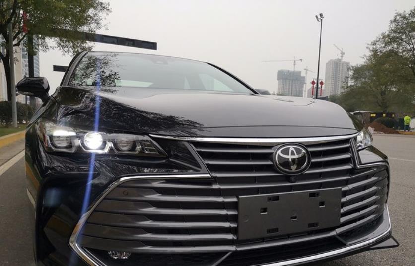 『丰田』落地26万提辆丰田亚洲龙,开了8400公里后,车主终于说了句真心话