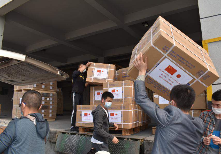 『泰国』该国偷偷援助美国1400万只口罩,国内出现缺口后,开口向中国援助