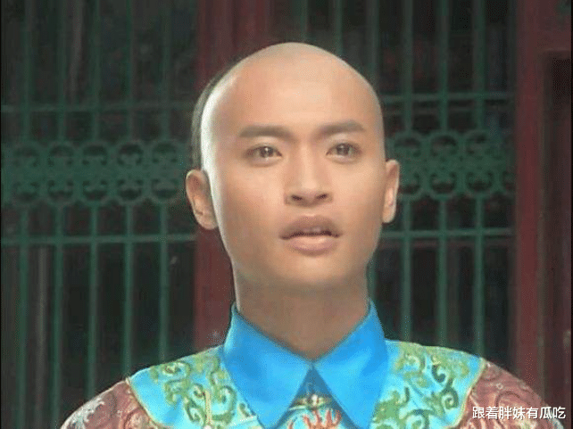 陈志朋▲继陈志朋之后,又一个“天王”走上不归路,穿衣打扮不忍直