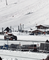 大众汽车|“钓鱼被咬了一口，谁知道这是什么咬的？”哈哈哈哈评论区却炸锅了！