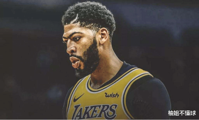 安东尼·戴维斯|谁能防浓眉?打谁都是错位,从一打到五无缺点,能对位他的人16年退役了