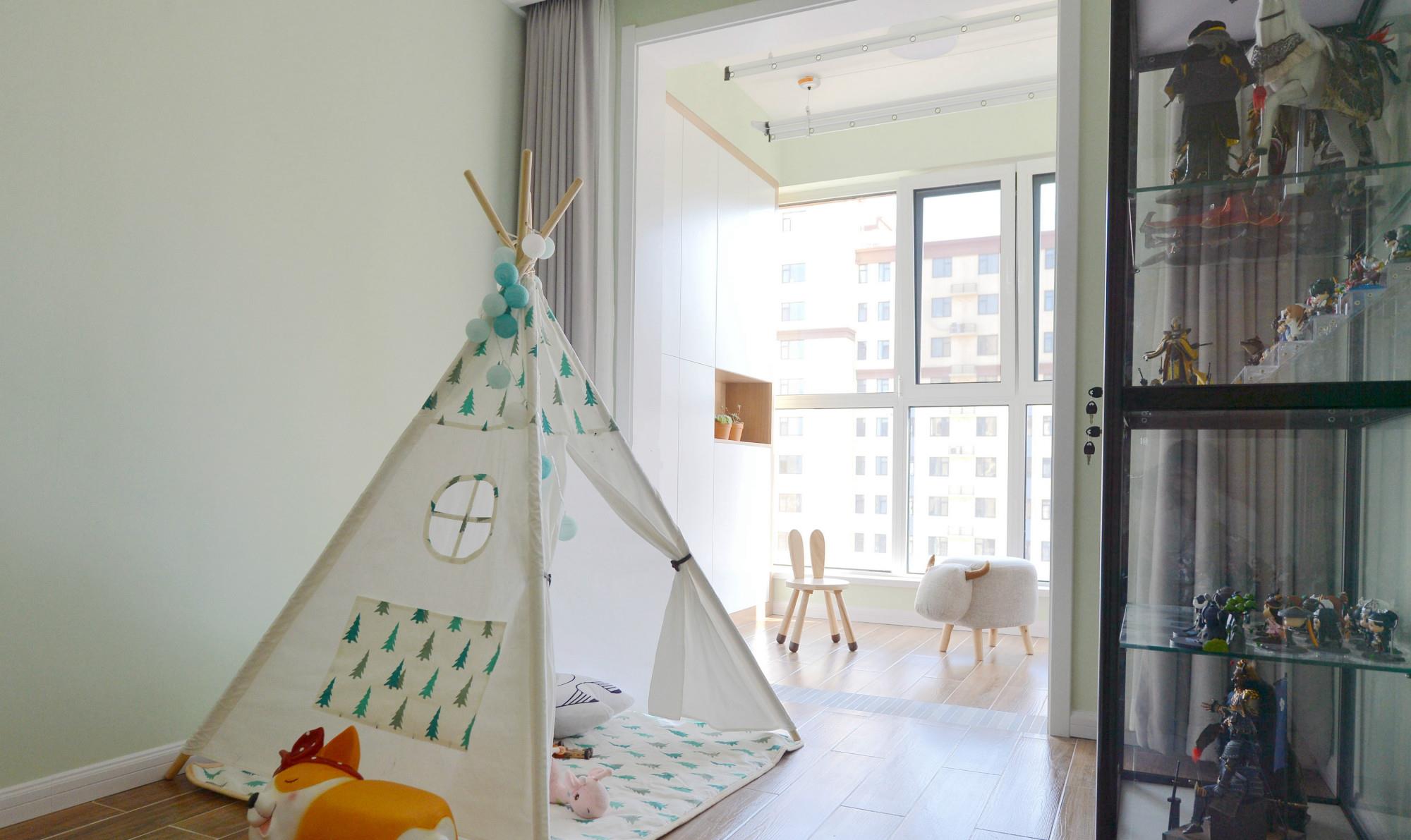 「」128㎡，入门被玄关迷住，阳台做个小抬高，完工更漂亮实用，有品位