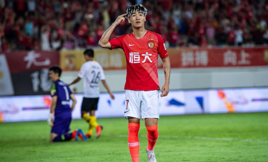 广州恒大|恒大连签4人,卡纳瓦罗誓将青春风暴刮到底