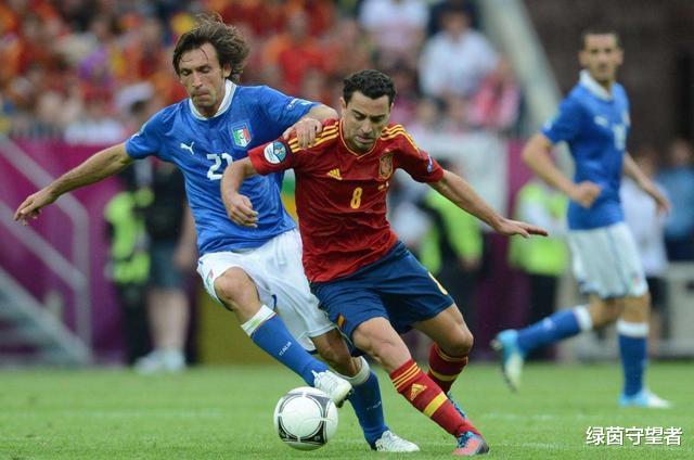 哈维|开窍晚？率领巴萨崛起的大师！他是“后齐达内时代”的最强中场？