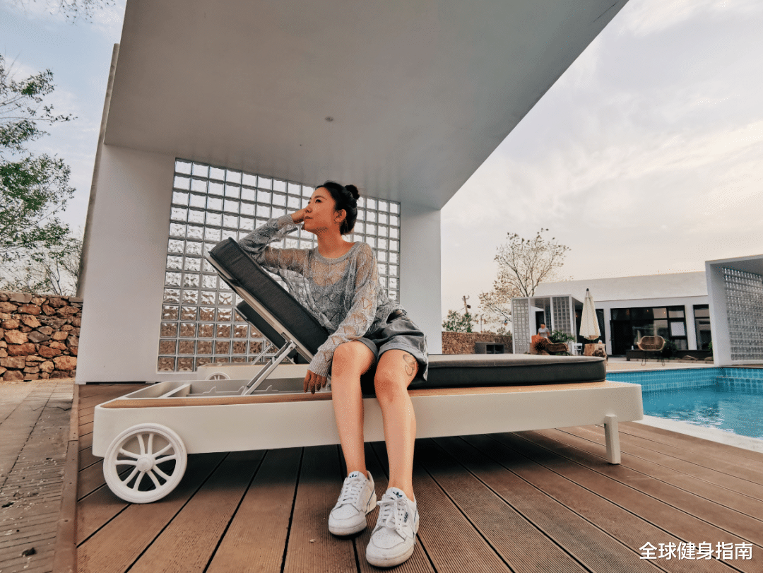 教练|火辣身材,机车女神,又会热舞的纹身师,这是什么神仙小姐姐?!