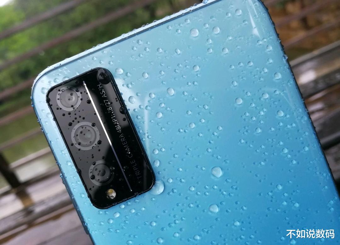 『荣耀9x』荣耀9X已经过时，同样是麒麟810处理器，这款荣耀手机更值得入手！