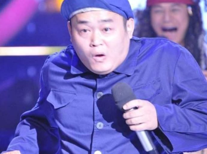 【王牌对王牌】她22岁跟随赵本山上春晚，一炮而红开上路虎，如今抛弃丈夫儿子