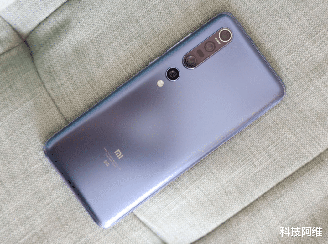 小米科技|发布至今下跌400元，256GB+1亿像素，音频效果最好的手机濒临退场