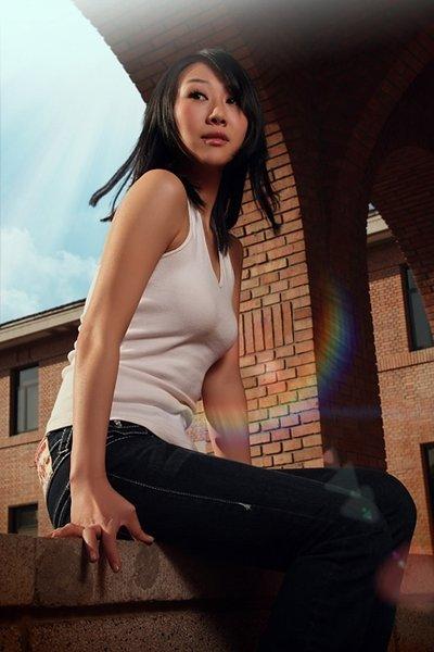 快递员：8年前，歌手付丽对快递员一个微笑，让她付出了生命的代价