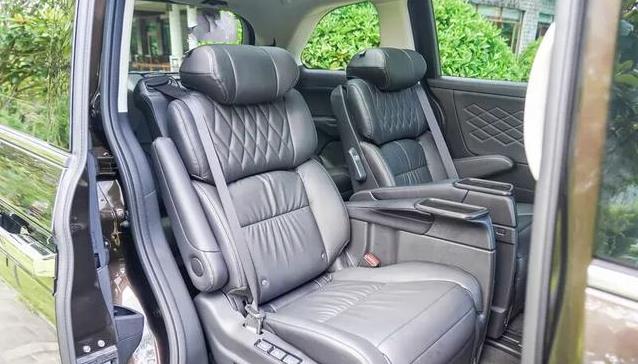 艾力■日系高端MPV，热效率40.6%，魔术车门太空座舱，油耗5.9L迷倒一片