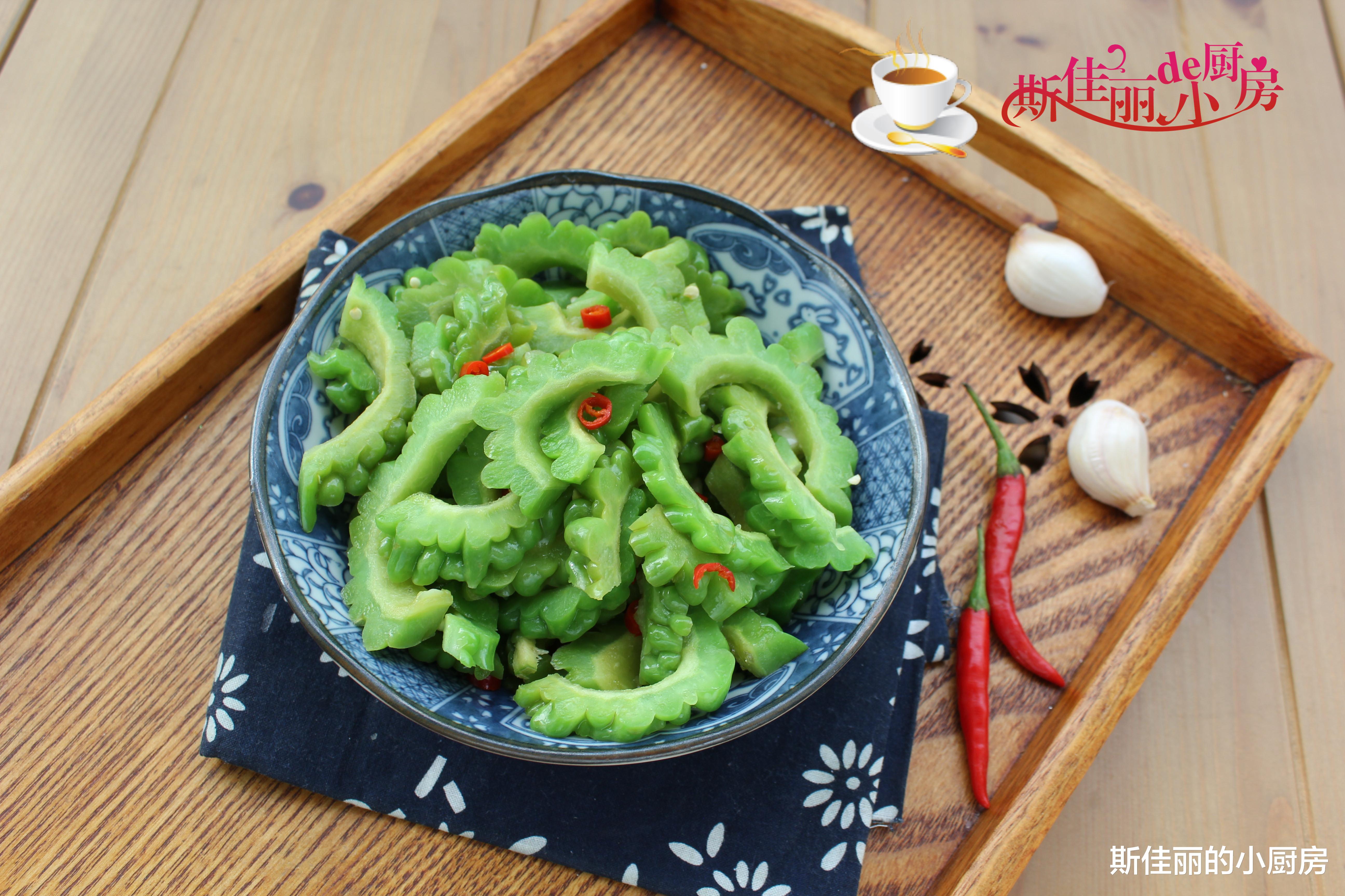 苦瓜|三伏天最该吃的不是冬瓜，而是它，是菜也是药，还能清心明目减脂