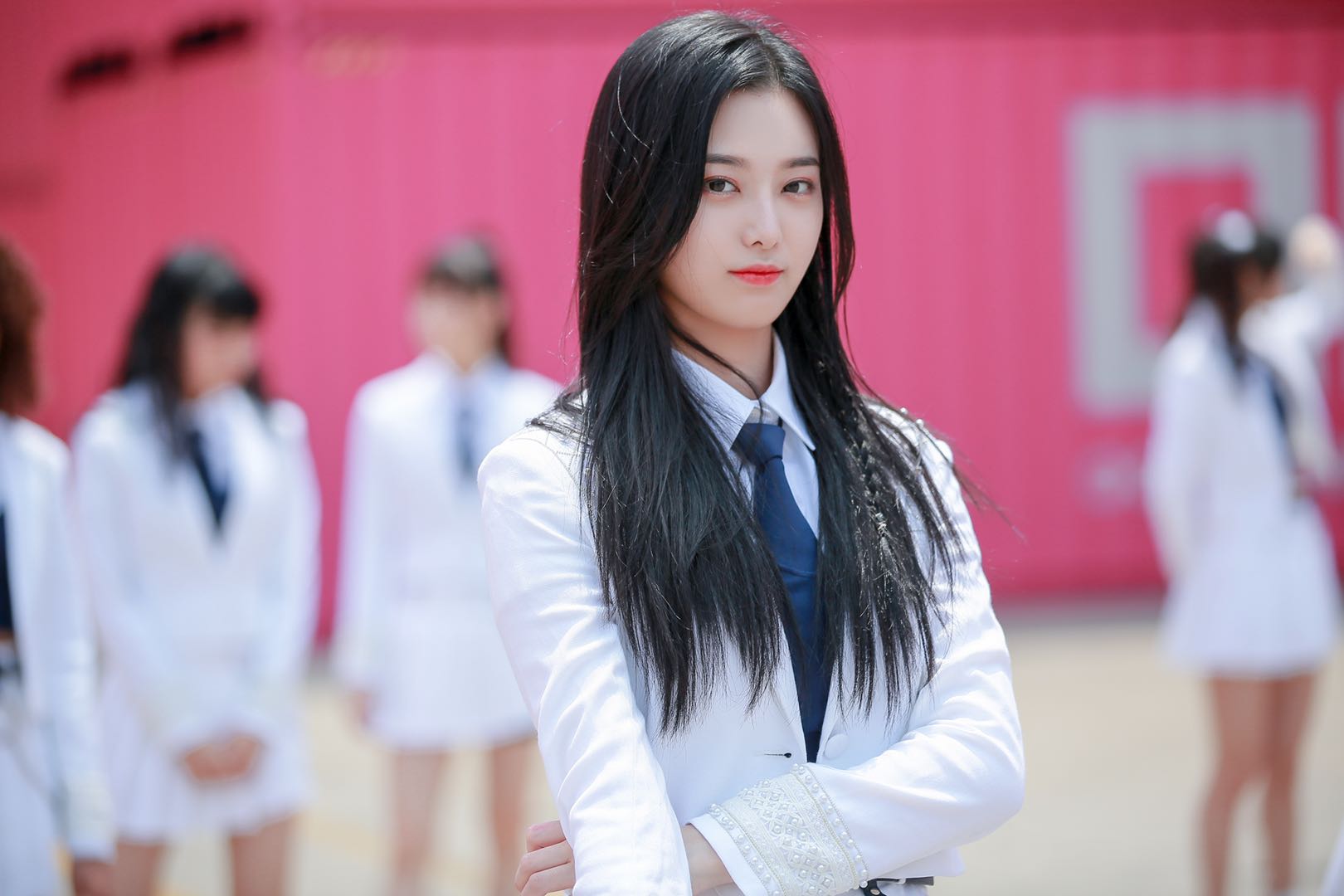 徐艺洋■《创造营2020》徐艺洋主题曲直拍亮眼 外冷内热性格反差引热议