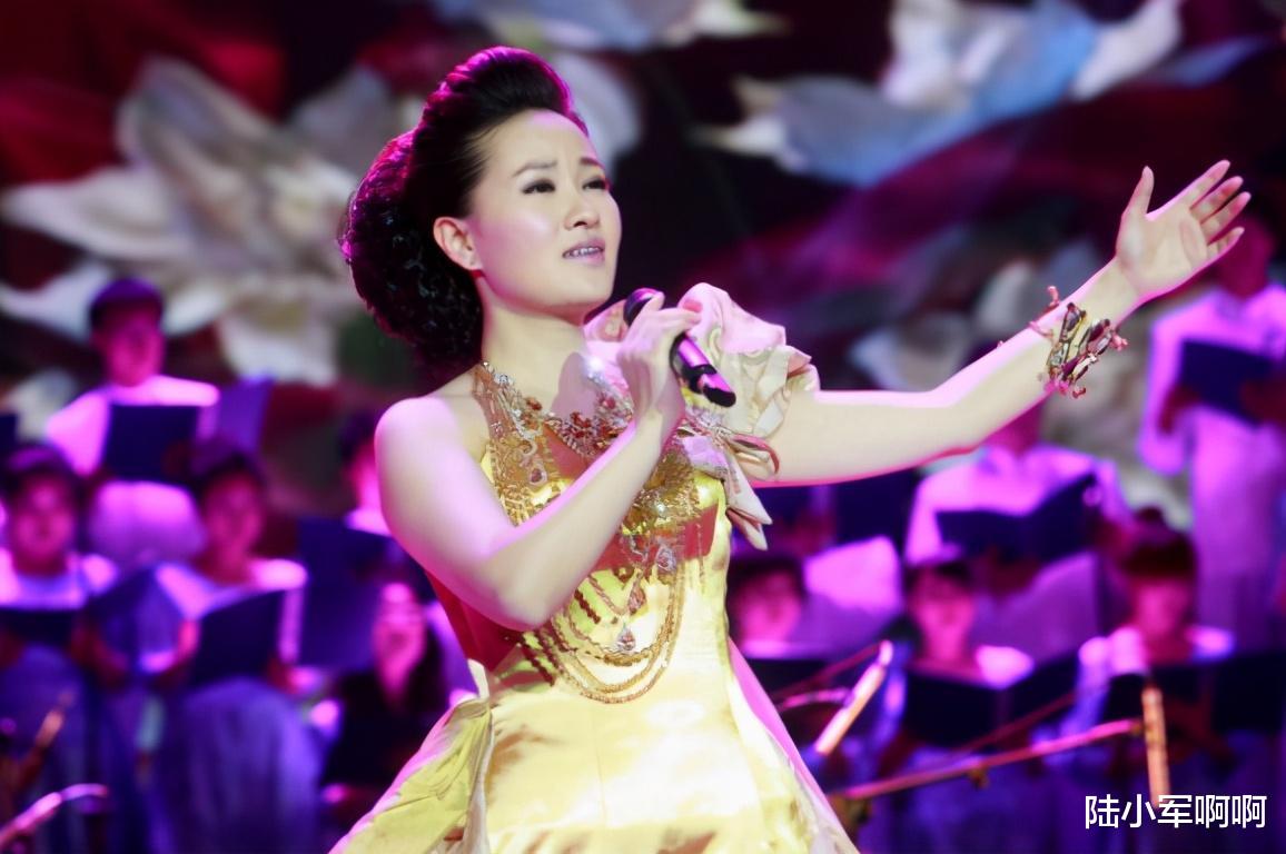 雷佳|她是国家一级演员,12次荣登春晚,嫁豪门丈夫后如今怎样了