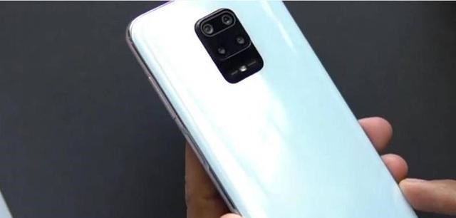 「小米科技」30倍变焦+流光相机,小米搅局高端拍照,与荣耀X10抢市场