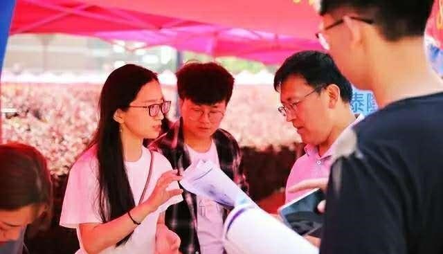 高校|2020年高考录取:985高校把大量名额放提前批招生,这是为什么?