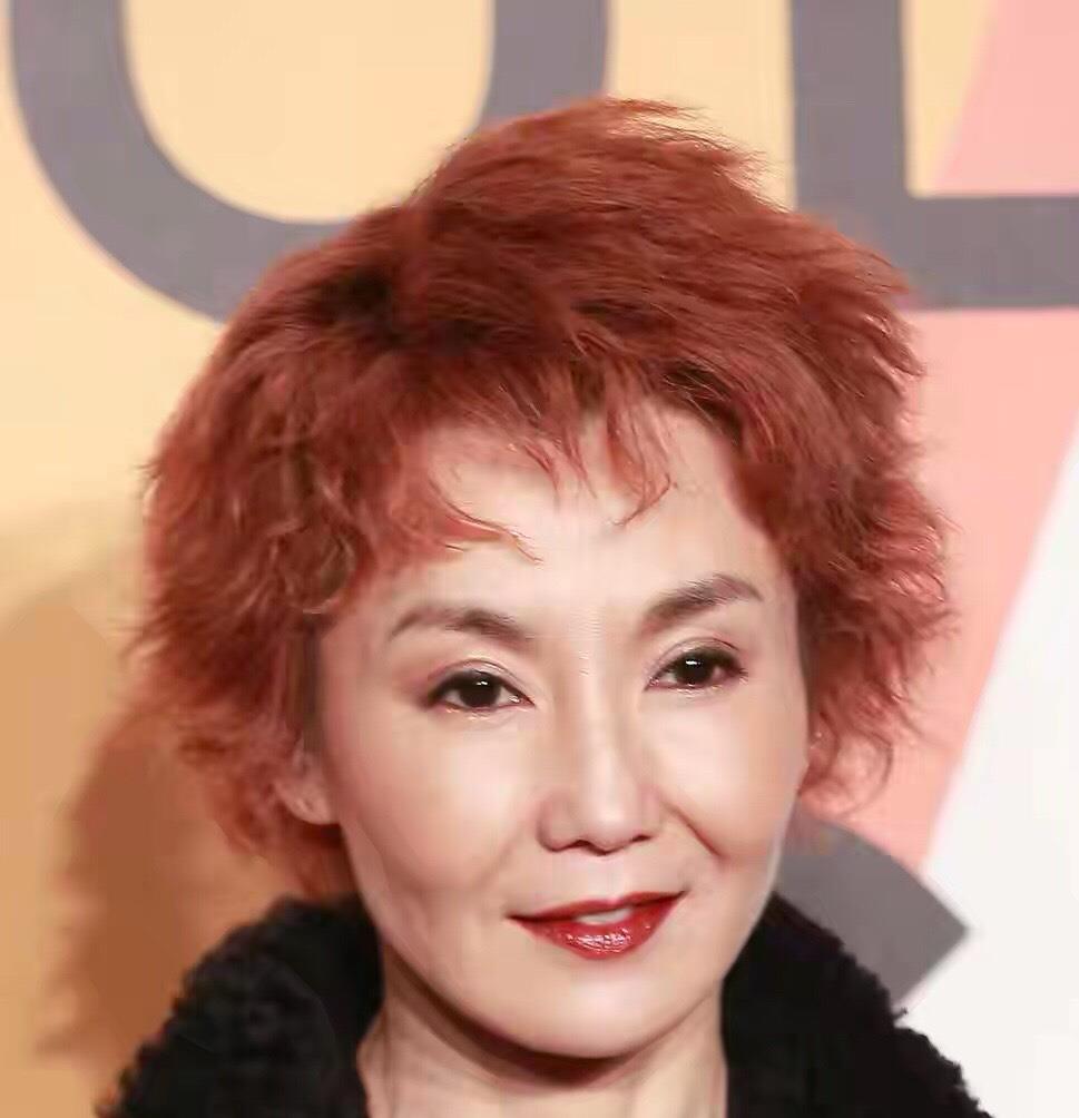 张曼玉|55岁张曼玉颜值滑铁卢，衰老程度惊人，比60多的赵雅芝还老