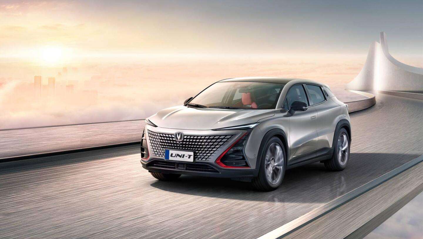 长安汽车|上市仅10天就大卖7414台，长安UNI-T或成最成功“山寨车”，至今0骂声