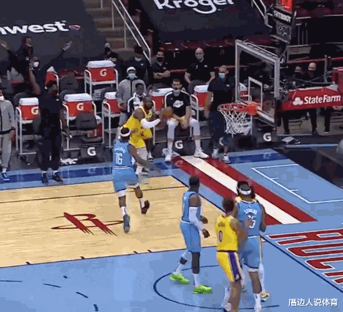 火箭队|22+5+4！詹皇投完三分转身提前庆祝引爆美媒，火箭受辱冲上热搜