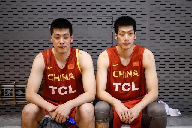 [广东男篮]会一边倒吗？易建联+周鹏双剑合璧！广东男篮VS山西男篮有3大看点