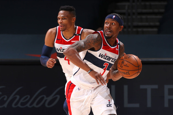 詹姆斯·哈登|东契奇场均得分联盟第三，库里第二，哈登掉至第七，但火箭却大胜