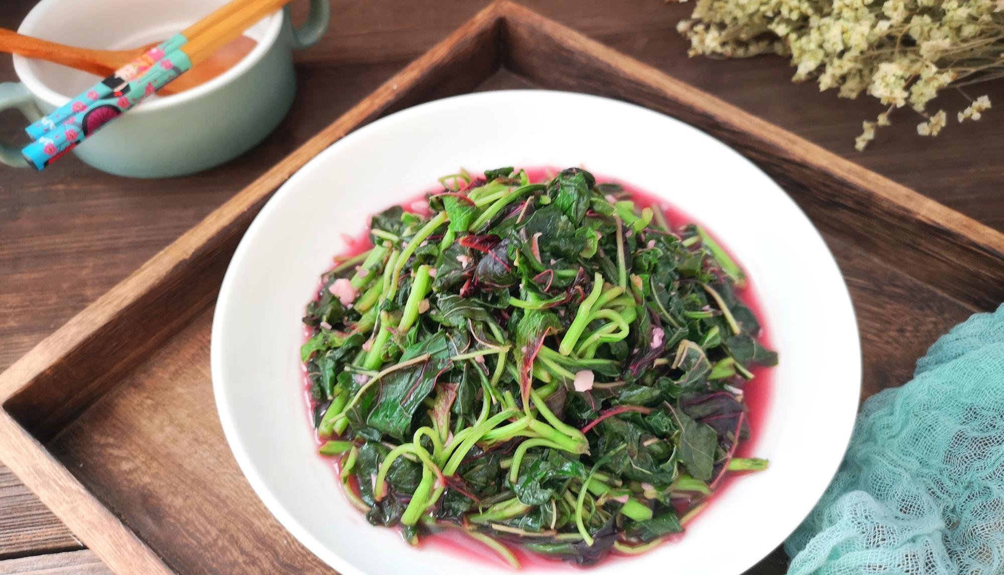 苋菜@它被称为“长寿菜”，它含铁是牛肉6倍，夏天吃正当季，好吃实惠