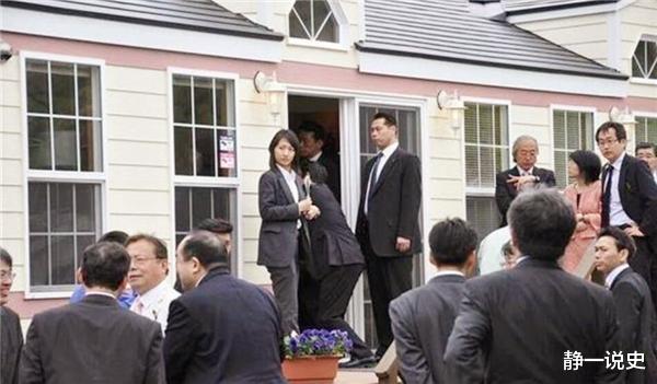 安倍晋三|?安倍贴身女保镖：杀人0.2秒，徒手击败10名壮汉，护两任首相周全