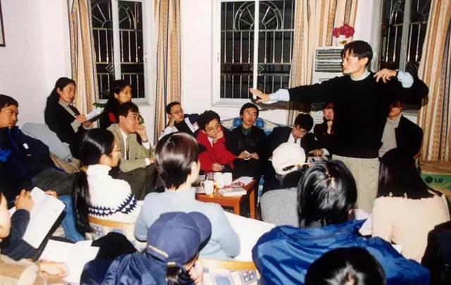 淘宝▲第一个使用淘宝的买家，马云送他102年“特权”，他当年买了啥？