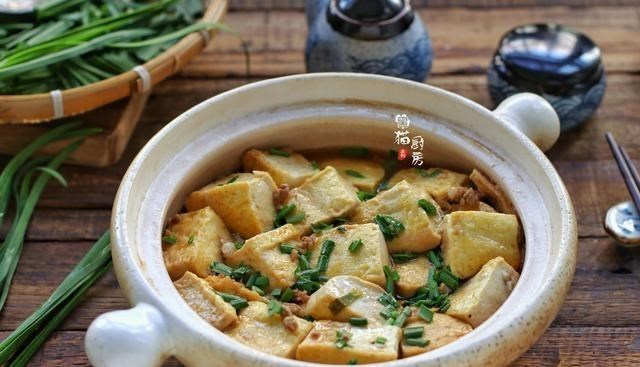 豆腐|豆腐这做法客家人最爱，天冷最合适，用砂锅做法，饭菜不易凉