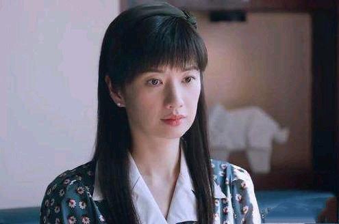 以家人之名|《以家人之名》全家福藏玄机，李海潮居然娶了她，三兄妹两喜一悲