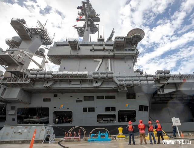 [美国海军]危机前所未有！美国海军彻底摊牌，三艘核航母同时杀向太平洋