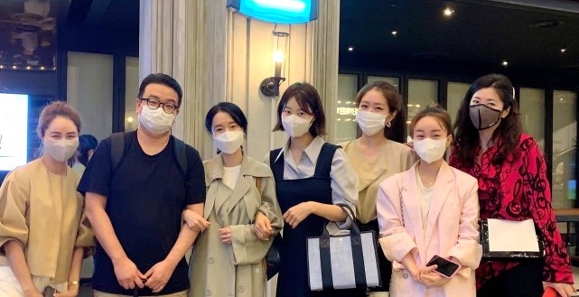 李珉廷|好友曝光李秉宪李敏贞私下恩爱合照,挽手看电影结婚七年依旧甜蜜