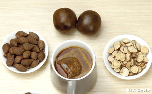 运动|肺不好的人，身体3处或会有发“黑”症状，一旦发现，趁早查肺CT