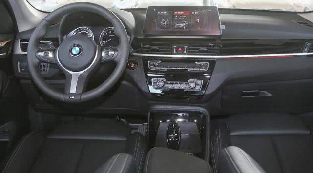 「宝马X1」直降6.8万成同级“销冠王”，2.0T+8AT，买CRV真心不如选它