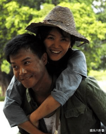 陈思诚|陈思诚宠了她3年，却转身娶了佟丽娅，如今37岁的她成单亲妈妈