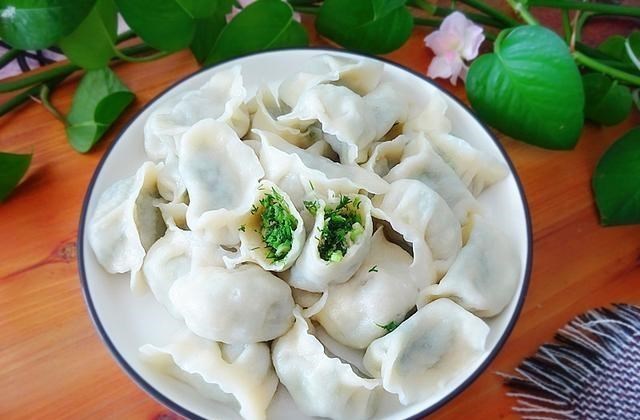 「饺子」夏天来了,饺子做这个馅最好,鲜嫩清香又滋补,好吃无压力!