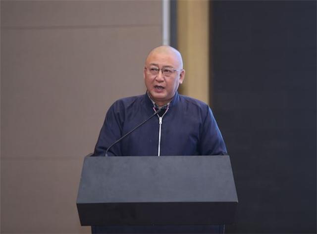 博物馆■嫌当市长工资低,他辞职捡破烂,挣到80亿资产却全上交国家