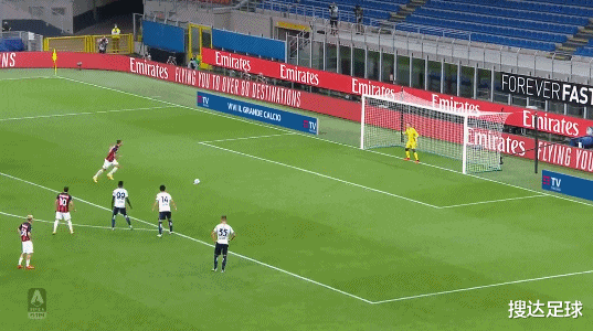 野生动物园|22-19!伊布跟C罗在意甲隔空对飚,两人加起来都73岁了