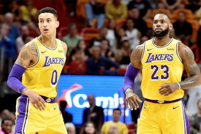 湖人队|一夜四消息!雄鹿恐遭横扫,湖人不容乐观,快船或成复赛最大赢家