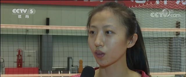 姚迪:央视采访中国女排,姚迪炫技丁霞受专访,球迷:梅笑寒隐形了吗?