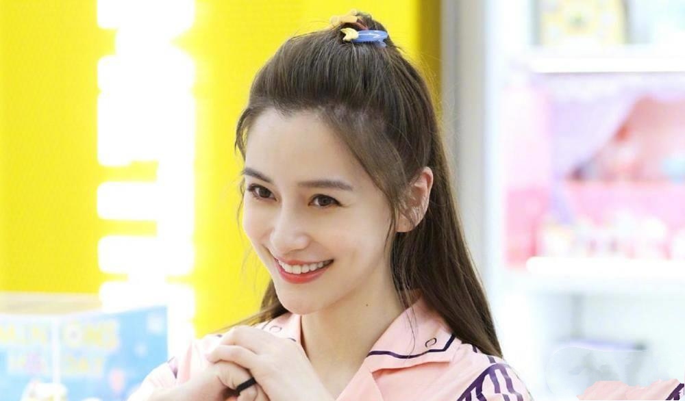 Angelababy|《跑男》导演忘记给baby开美颜，导致baby看起来很苍老，颜值遭到热议。